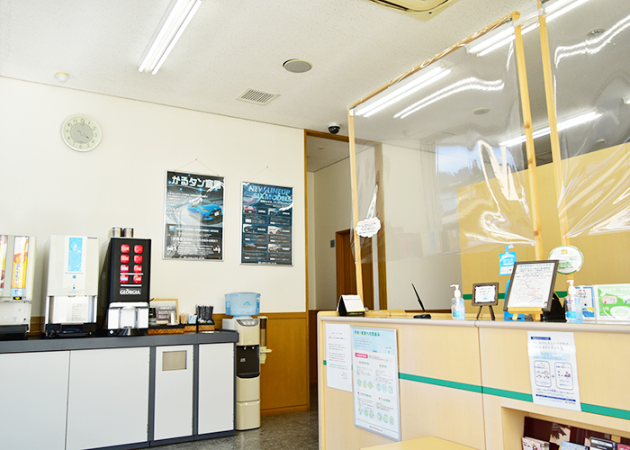 トヨタレンタリース千葉 都賀駅前店 内観